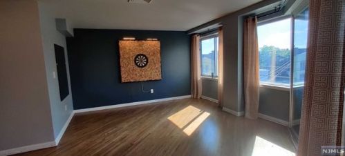 364 Palisade Ave, Cliffside Park NJ  07010-2778 exterior