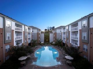 12565 Summit Manor Dr, Fairfax VA  22033-5701 exterior