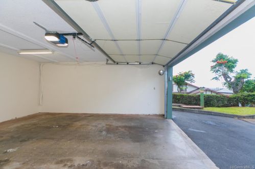 98-1713 Kaahumanu St, Aiea HI  exterior