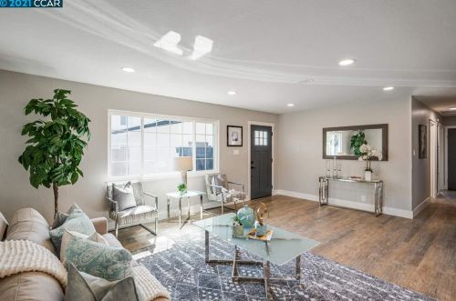 69 Fordham Ct, Concord CA  94523-1523 exterior