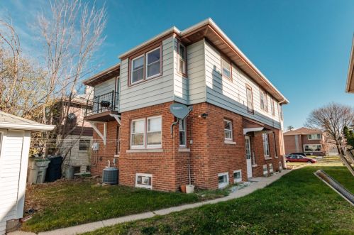 3835 52, Milwaukee WI 53220-3208 exterior