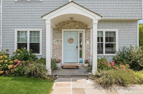 19 Albin Rd, Stamford CT  06902-5412 exterior