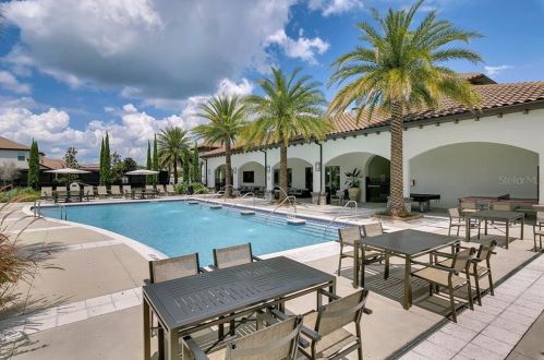 8148 Chilton Dr, Orlando FL 32836 exterior