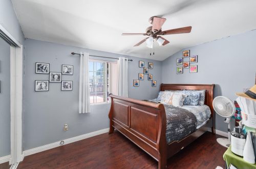 240 Ledgewood, San Diego CA 92114-7233 exterior