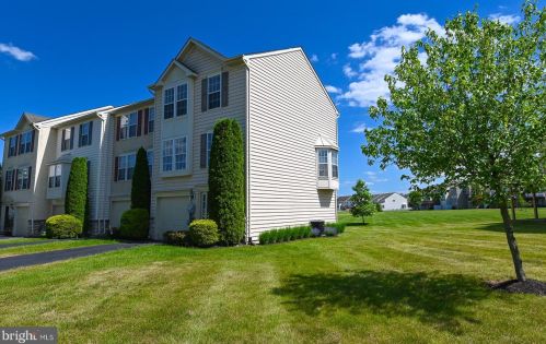 17 Dare Ln, Pottstown, PA 19465-6601