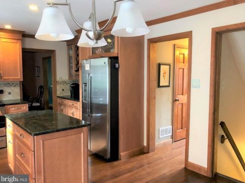 1331 Westminster Dr, Downingtown PA  19335-3652 exterior