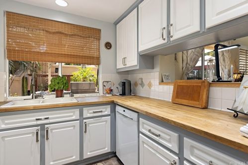 24 Morning Glory, Trabuco Canyon CA  92688-1522 exterior