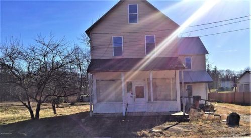 327 Pond Hill Mountain Rd, Wapwallopen, PA 18660-1212