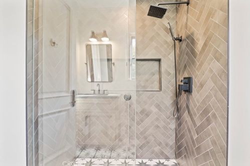 25682 Oak Meadow Dr, Santa Clarita CA  91381-0762 exterior