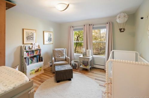 272 Old Grumman Hill Rd, Wilton CT  06897-4647 exterior