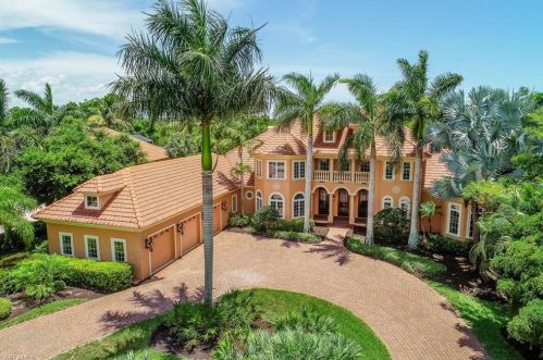 3621 Bay Crk Dr, Bonita Springs FL 34134-1907 exterior