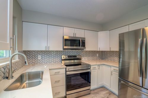 355 Victor St, Denver, CO 80011-8607