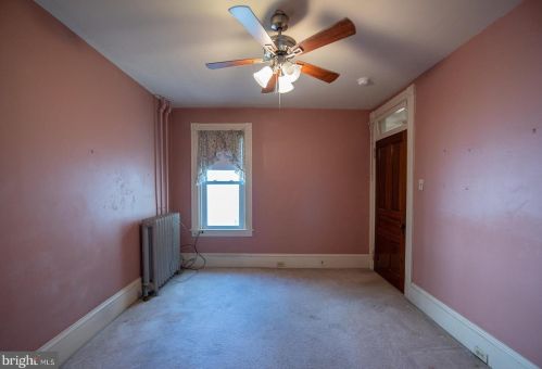 324 New St, Lancaster PA  17602-2051 exterior