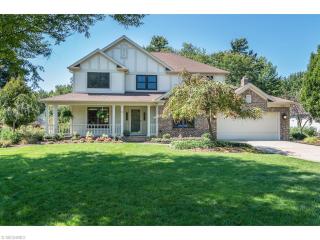 3672 Parsons Pond Cir, Cleveland, OH 44145-3765