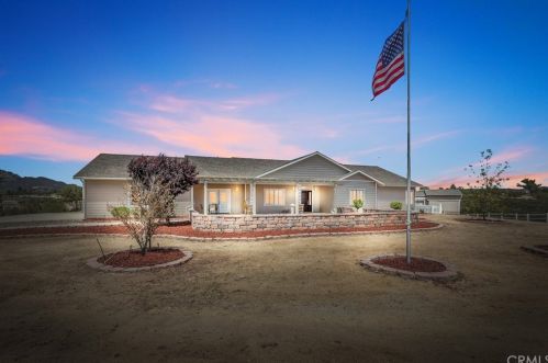 42030 Rolling Hills Dr, Aguanga, CA 92536-9671