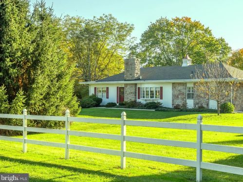 4102 Herman St, Coopersburg, PA 18036-9301