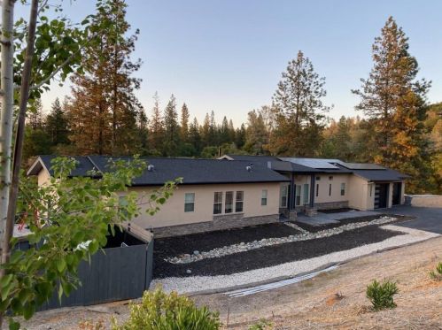 1060 Moffett Ranch Rd, Cape Horn, CA 95713-9107