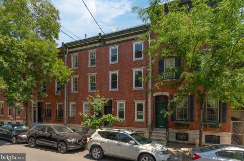 727 17th St, Philadelphia PA  19130-2825 exterior