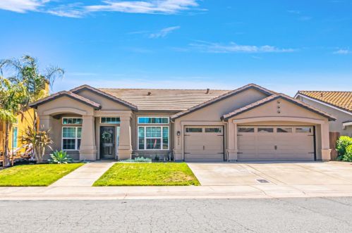 9230 Lakemont Dr, Elk Grove, CA 95624-3923