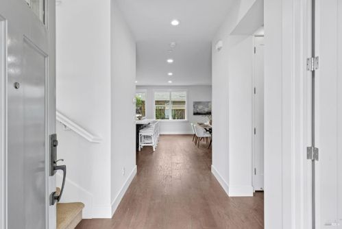 4 Stags View Ln, Yountville, CA 94599-1407