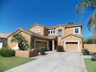 3140 Seton Ave, Gilbert, AZ 85295-7656