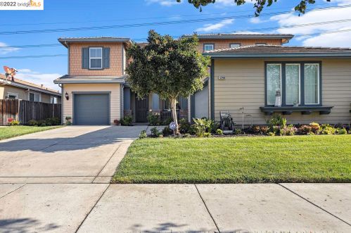 1240 Poplar Dr, Oakley, CA 94561-3522