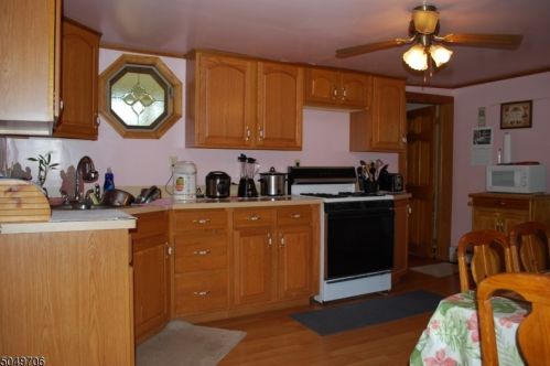 60 Water St, Belvidere NJ  07823-1008 exterior