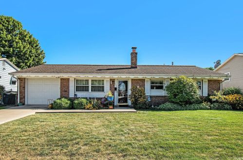 603 14th St, Mishawaka, IN 46544-5526
