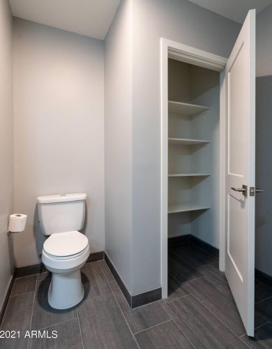 6803 15 St, Phoenix AZ 85040-2321 exterior