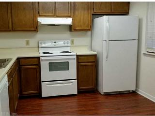 3861 Chimney Creek Dr, Virginia Beach VA  23462-6829 exterior