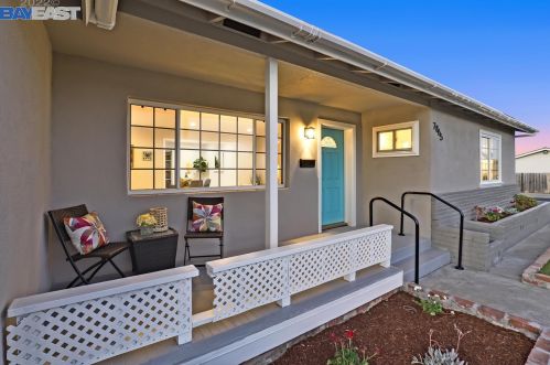 7865 Tamarack Dr, Pleasanton CA  94568-1549 exterior