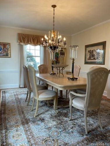 28 Parkway Cir, Mount Vernon NY  10552-1916 exterior