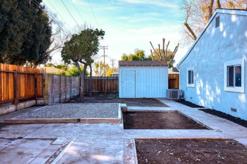 1928 Potter Ave, Modesto CA  95350-3669 exterior