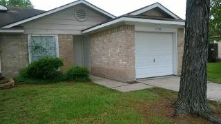13749 Sablecrest St, Houston TX  77014-2805 exterior