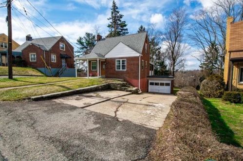 116 Gardenview Rd, Pittsburgh, PA 15212-2613