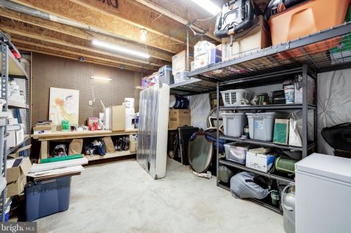 5410 Dabneys Mill Ct, Haymarket VA  20169-4519 exterior