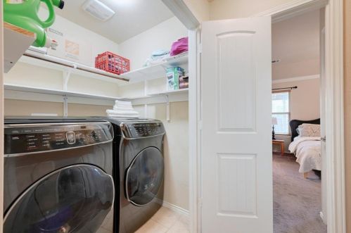 7104 Crestone Rd, Austin TX 78744-1772 exterior