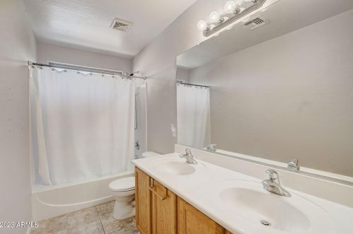 16043 Maui Ln, Sun City AZ  85379-5137 exterior