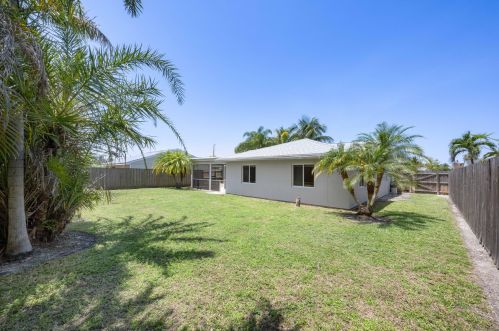 1314 Elmbank Way, West Palm Beach FL  33411-4001 exterior