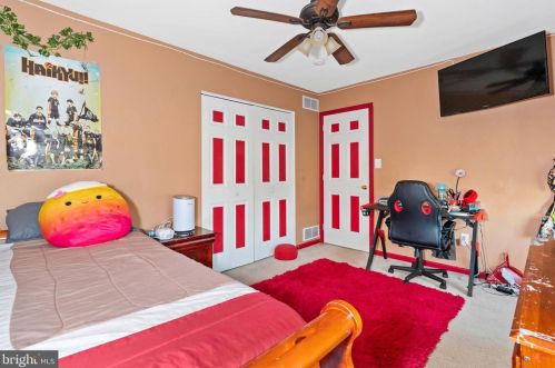 1502 Goldeneye Ct, New Castle, DE 19720-8930