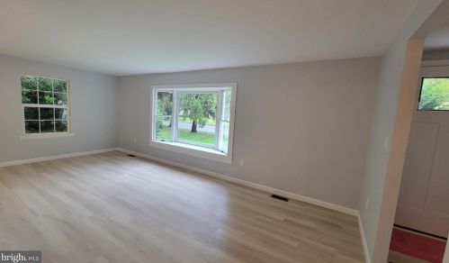 410 Spruce St, Milton, DE 19968-1246