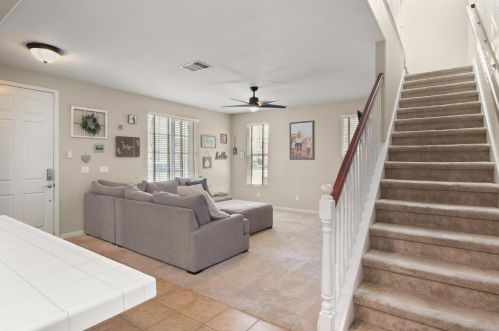 330 Applegate Dr, Valley Home CA  95361-8285 exterior