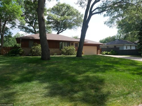 354 104th Ln, Minneapolis, MN 55434-1515
