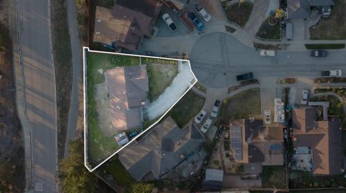 3002 Liberty Ct, Marina CA  93933-3619 exterior