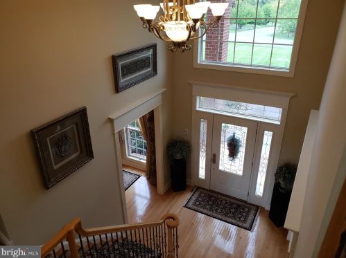 4260 Wyndemere Cir, Schnecksville PA  18078-3527 exterior