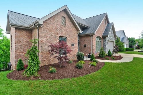 809 Hillcrest Dr, Canonsburg, PA 15317-3823