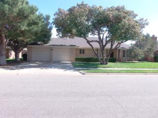 6107 Elkhart Ave, Lubbock, TX 79424-1225
