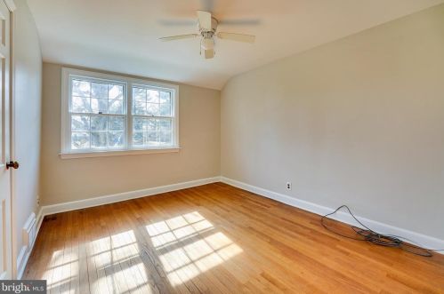 129 Township Line Rd, Norristown PA  19403-4352 exterior