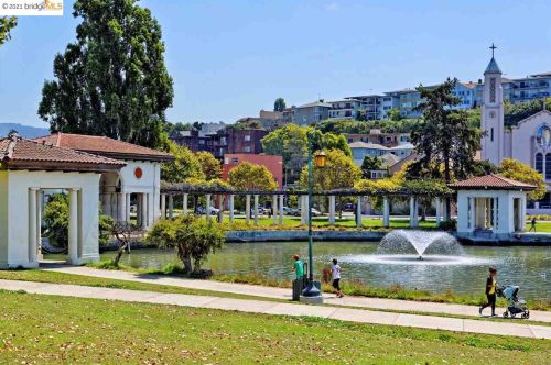 466 Crescent St, Oakland CA 94610-2662 exterior