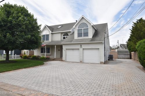 180 Club House Rd, Bricktown, NJ 08723-6770